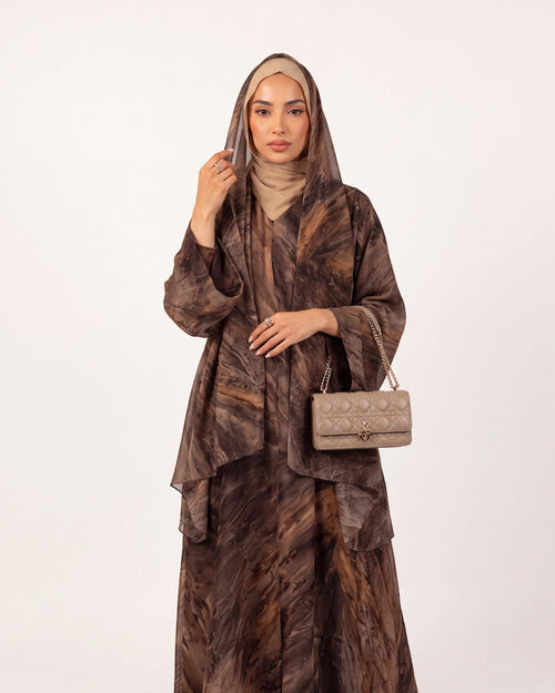 Liyana Marble Abaya in Braun – fließende offene Abaya mit Marmor-Muster