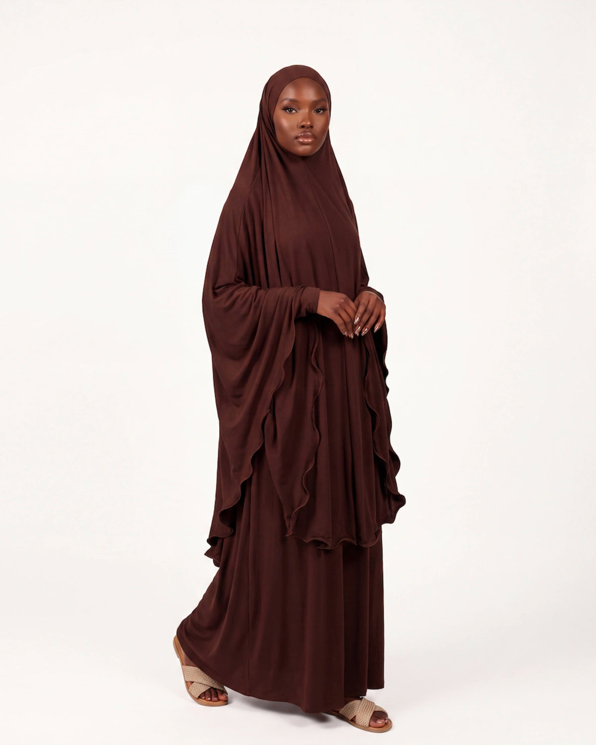 Zahra Khimar Set in Braun – langes Khimar-Set mit fließendem Rock